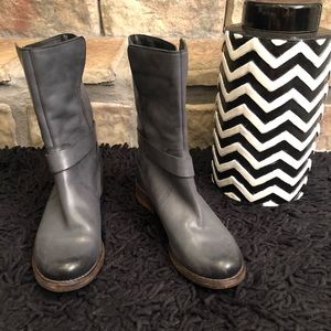 BNWOT adorable Clark’s boots.